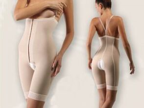 Methods of treating small pelvic varicose veins